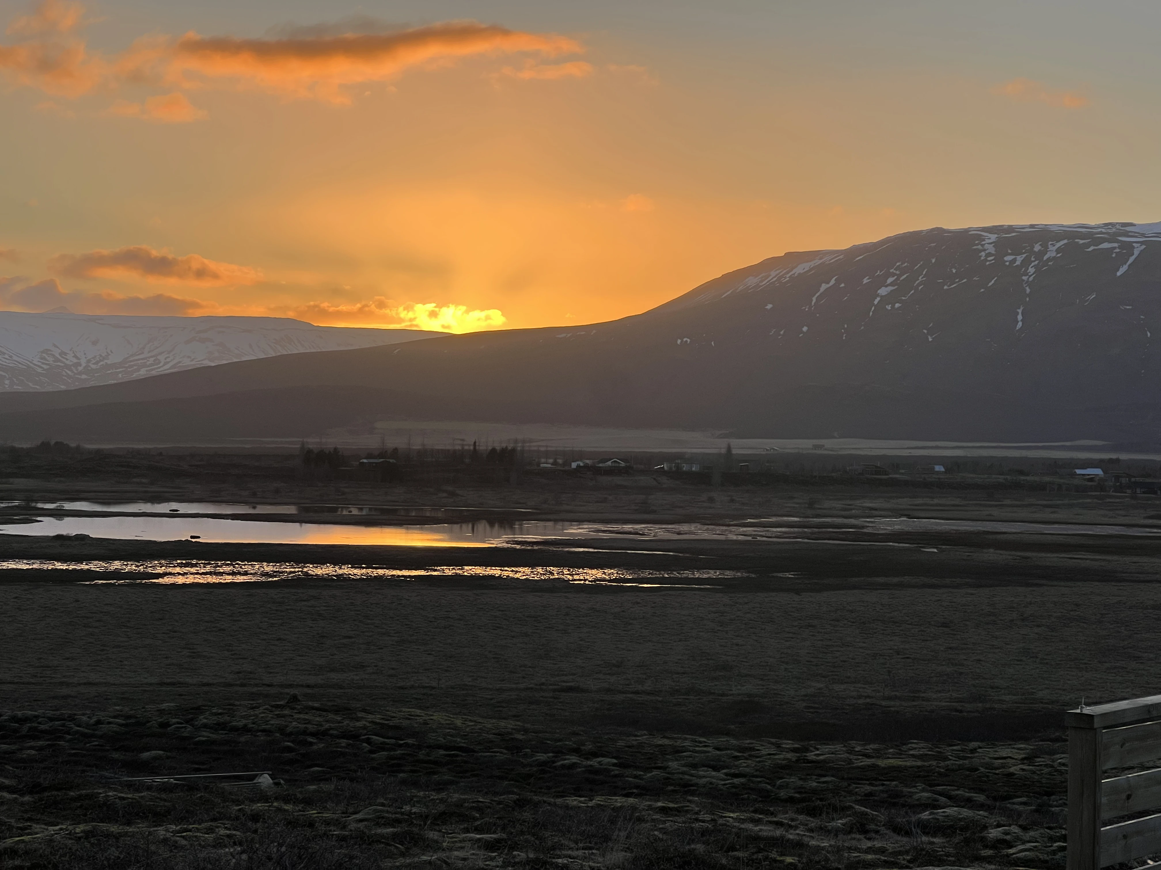 Open Icelandic countryside views around the Little Blue House